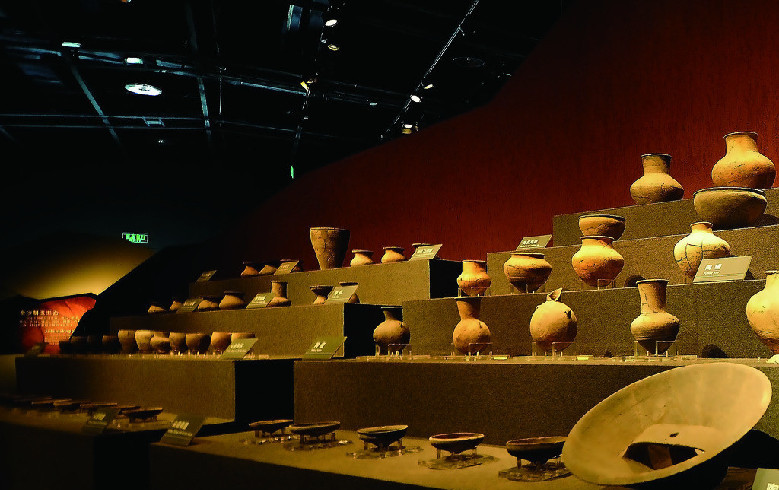 金沙遗址太阳神鸟金箔,金沙遗址太阳鸟金箔的简介