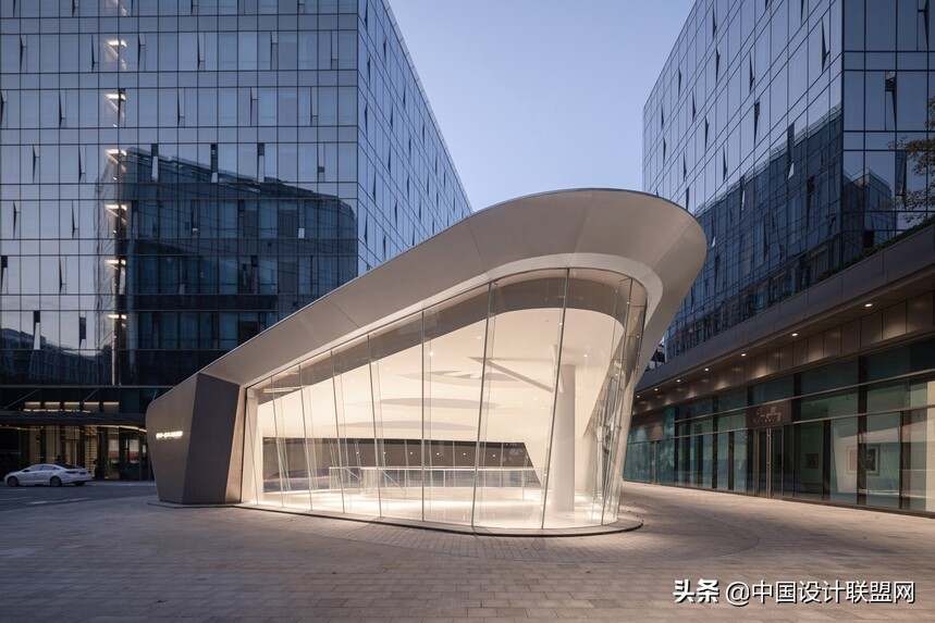 上海金臣亦飞鸣美术馆,上海金臣亦飞鸣美术馆的位置