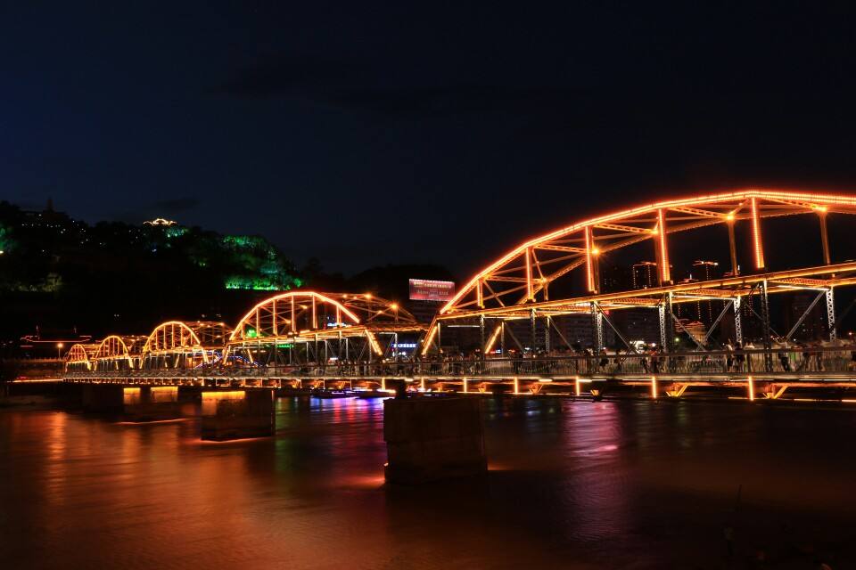 黄河边的风景名胜区,黄河之滨景色美如画