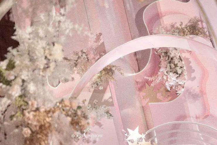 蓝色星空顶婚礼简约风,梦幻婚礼蓝色星辰大海主题风格