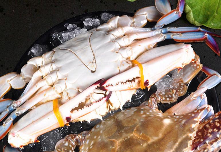 梭子蟹死了放在冰箱保鲜还可以吃,烧熟的梭子蟹放冰箱冷藏能放几天