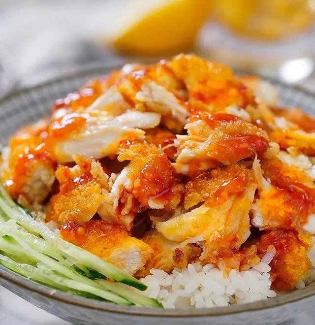 怎么做好脆皮鸡饭,最简单的脆皮鸡饭