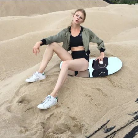 KrisXu：一个被UFO带来的国内设计师品牌包