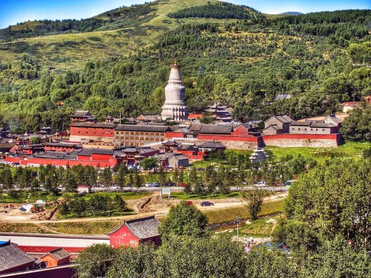 佛教四大名山之首五台山,五台山一念之间善男信女