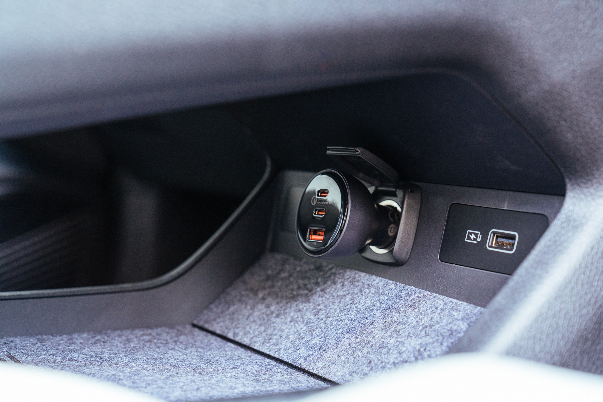 国庆自驾出行全能核电站:倍思160W三口QC5认证车载充电器评测