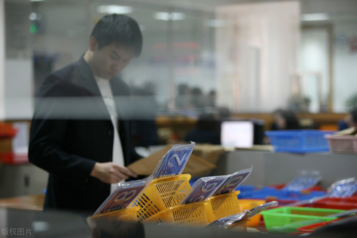 沪牌上牌流程需要多久,沪牌上牌要和车主一样吗