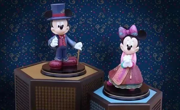 从IP到IP衍生品,主题乐园征服我们的那些“玩具”