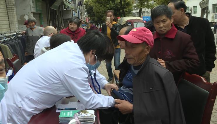 你来说一说：发生在南充嘉陵龙蟠的这件事，是不是极度舒适？