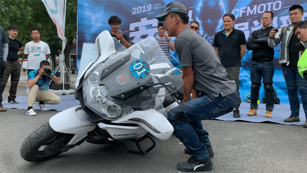 200公斤的摩托车算不算重,200多斤摩托车一般能驾驭么