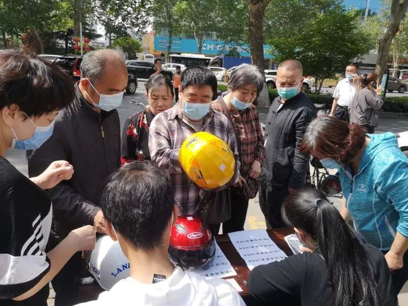 哪里买头盔最便宜,头盔在哪买呀