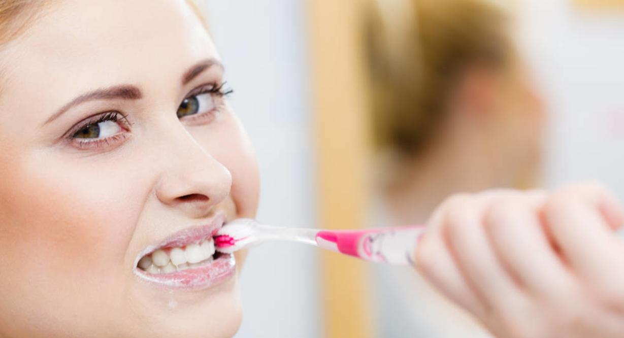 洗牙到底是伤害牙齿还是保护牙齿,洗牙对牙齿伤牙吗