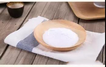 如何去红酒渍白衣服,裤子上红酒渍怎么洗