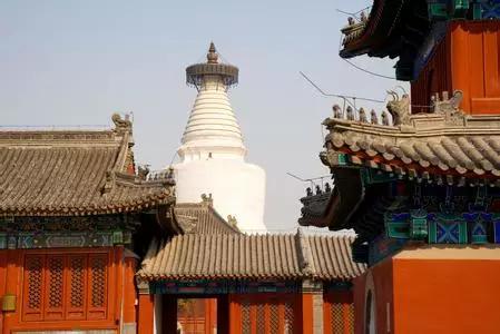 北京有什么寺庙可以烧香拜佛,祈福最好的寺庙北京