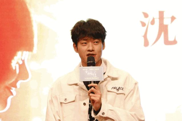 千人晚宴、体育狂欢、明星路演……玩转校园文化，尽享大学魅力！