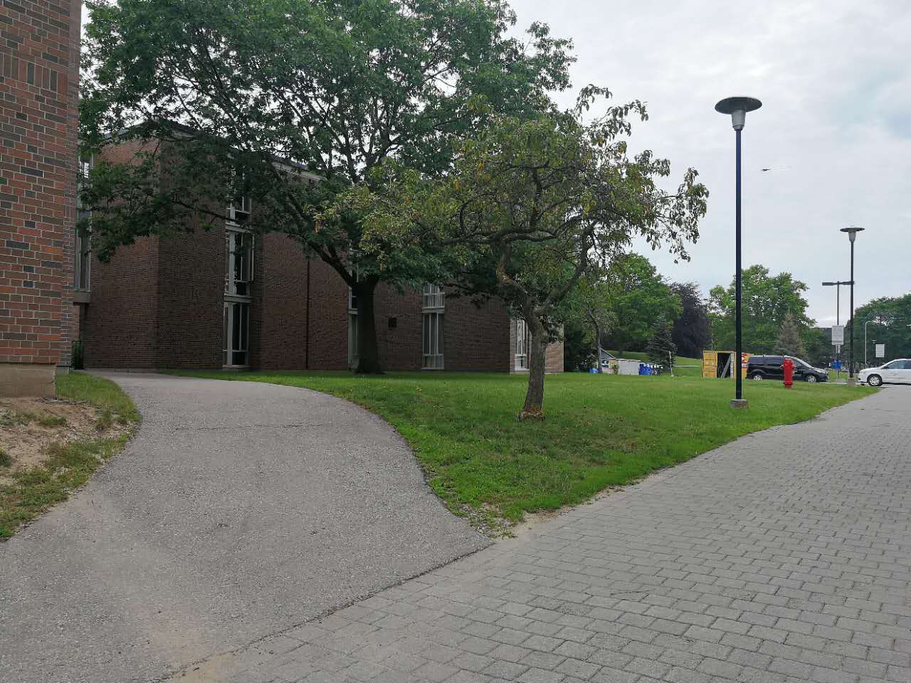 去加拿大留学资金方面要准备什么 (留学加拿大需要准备多少钱)