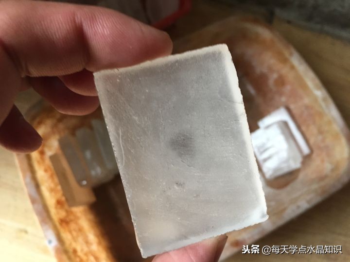 水晶加工全过程吊坠,水晶原石加工全过程