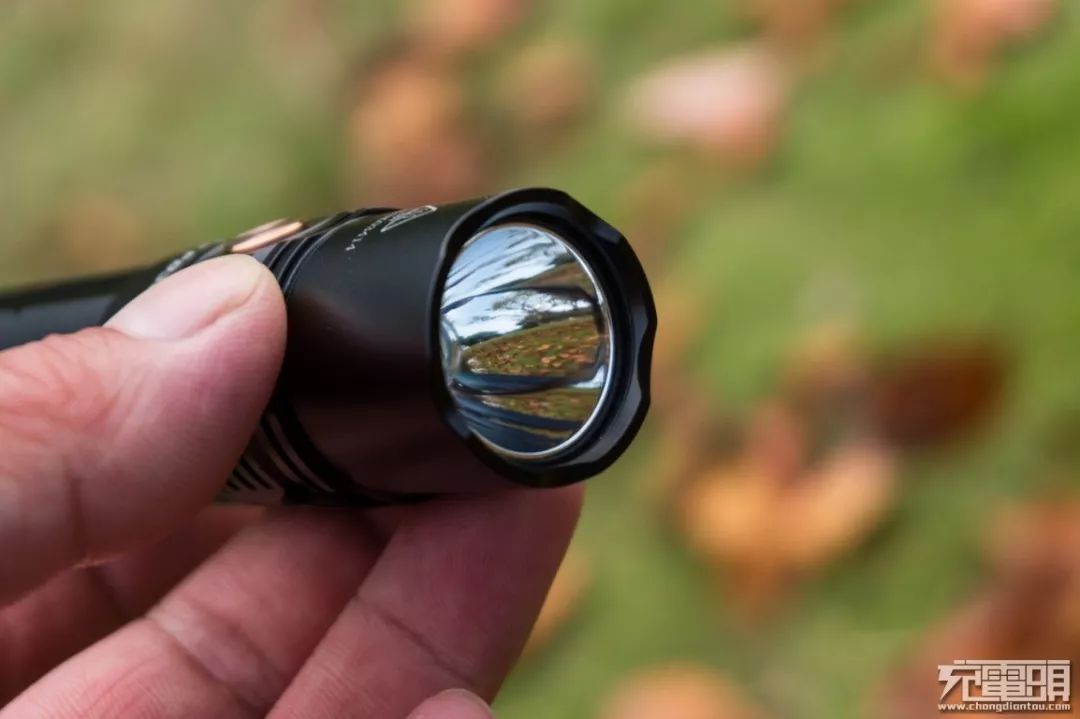 fenix菲尼克斯pd36r强光手电测评,fenixpd36rv2.0战术手电筒