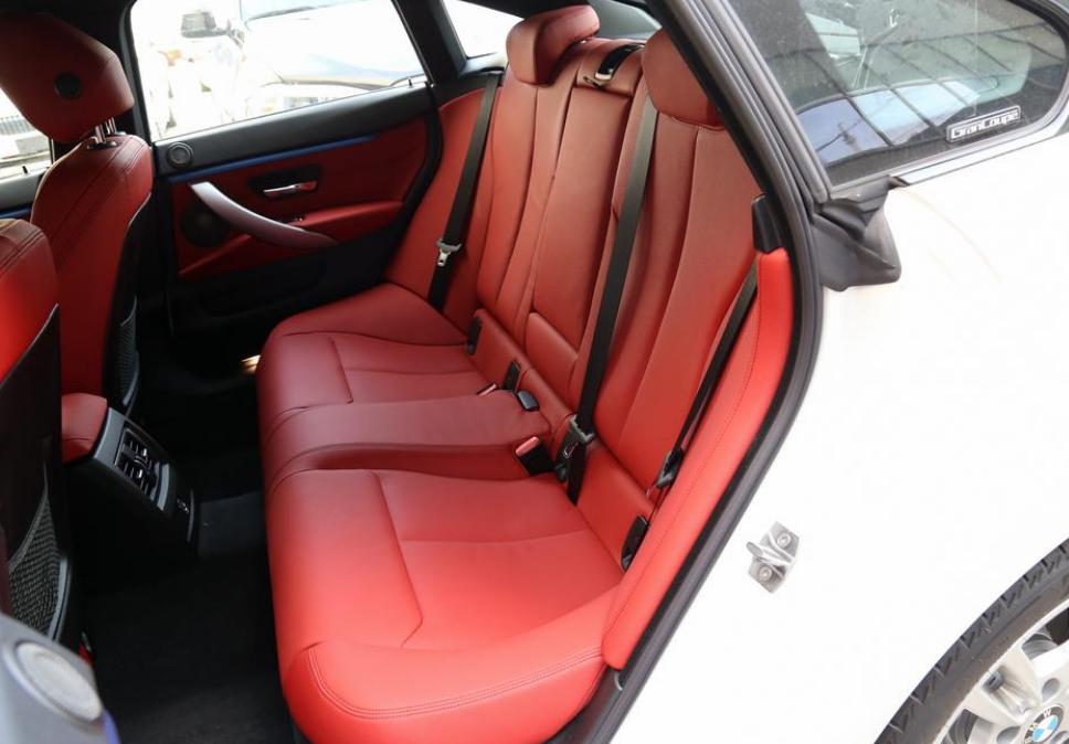 感官上的刺激：宝马4系，推背感十足，带你体验不一样的魅力