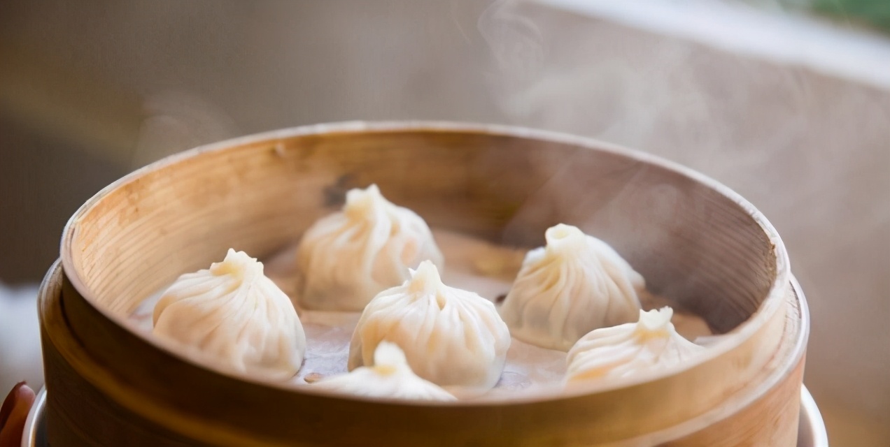 第一时间就是吃一碗广西特色米粉,湖南米粉最正宗的吃法