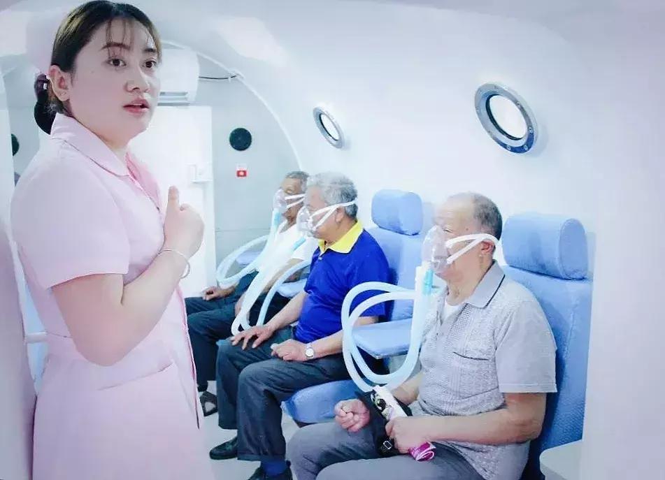 90岁中风康复治疗,85岁的老人脑溢血能康复吗