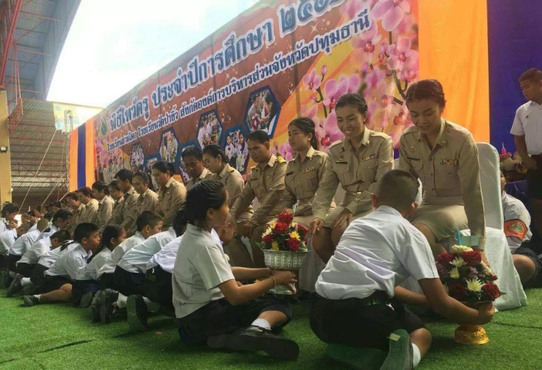 为什么现在好多人选择去泰国上学,为什么很多人选择去泰国