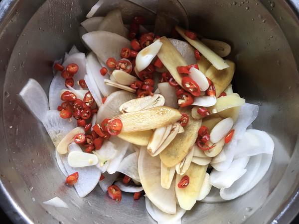 早餐白萝卜煮鸡蛋减脂,白萝卜怎么做好吃不放肉