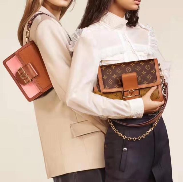 包包推荐小众高级感邮差包,经典时尚百搭邮差包