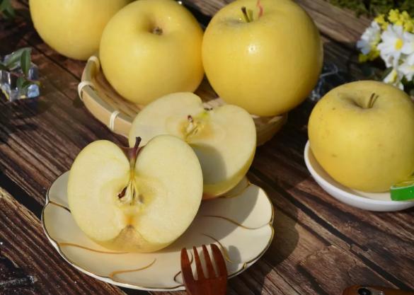 山东奶白桃,山东奶白脆苹果