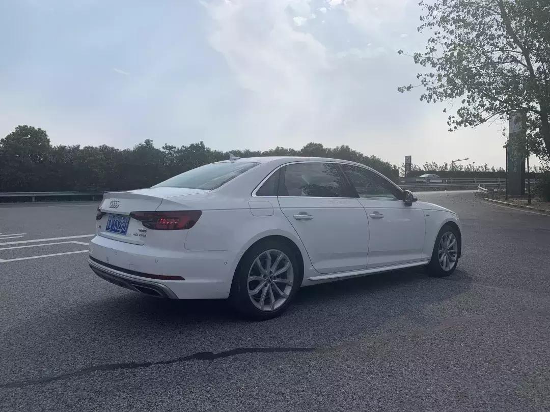 试驾奥迪a4l2020款40tfsi豪华,奥迪a4l45tfsiquattro