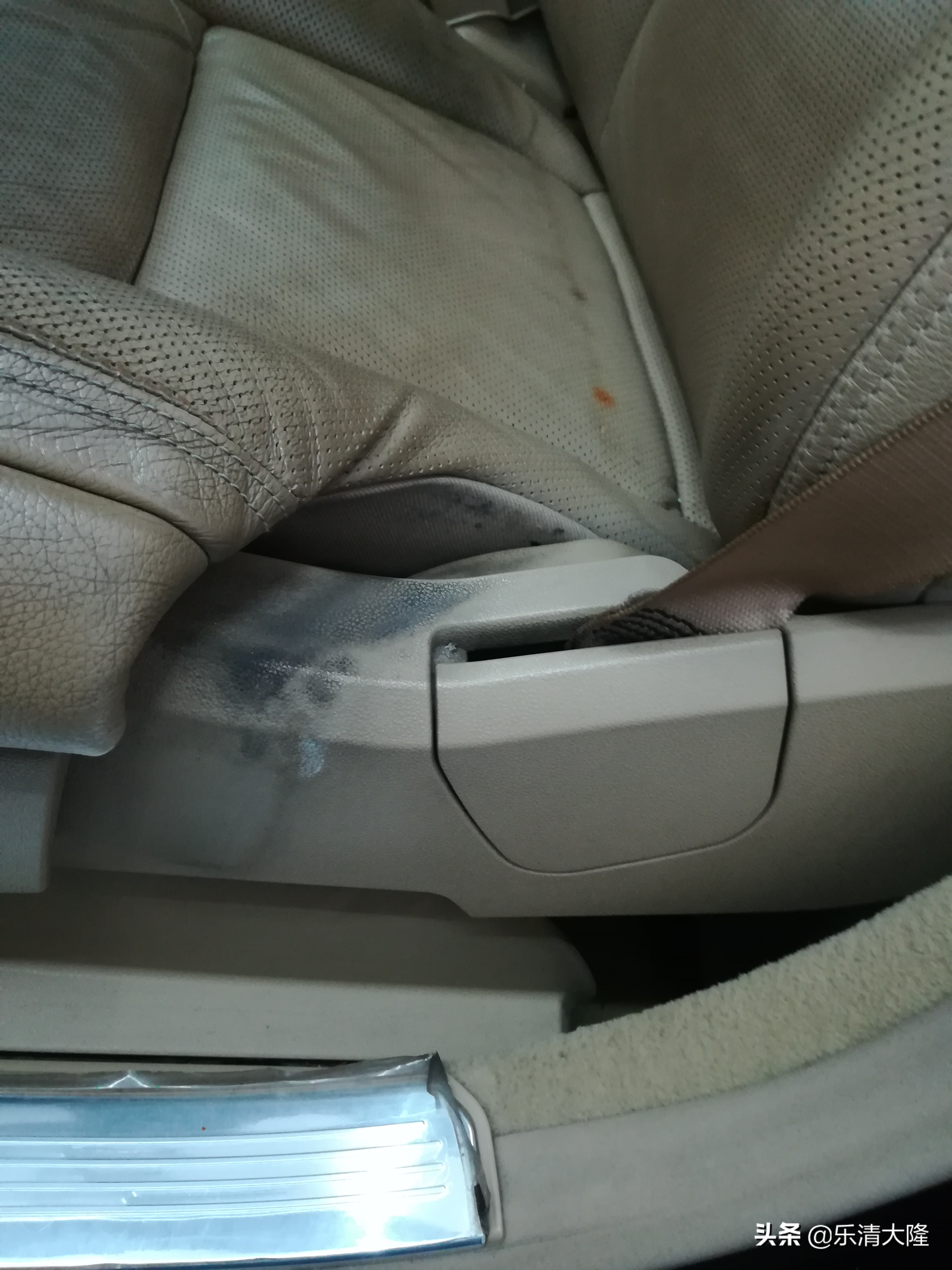 奔驰s350门边镀铬条,奔驰s350座椅清洗翻新