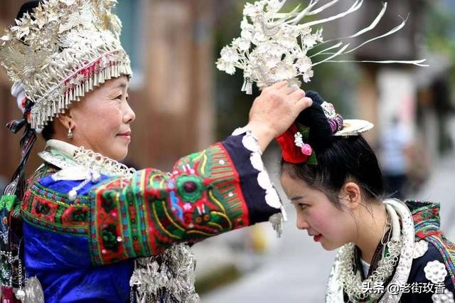 苗族时尚元素,苗族美丽服饰