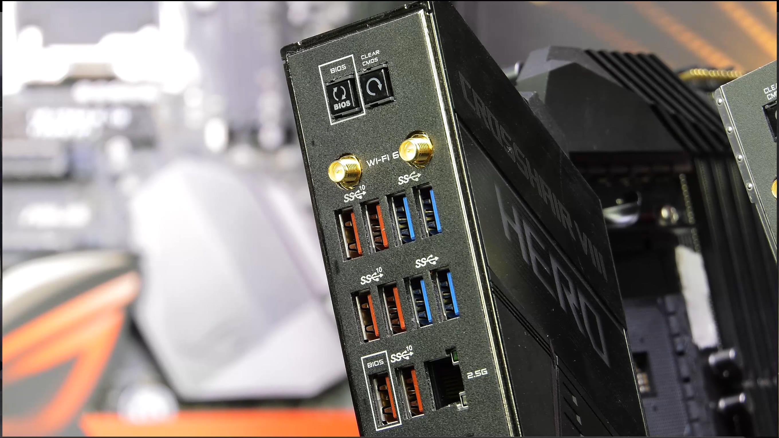 用3950X主板会120度？十款主流X570主板消费报告