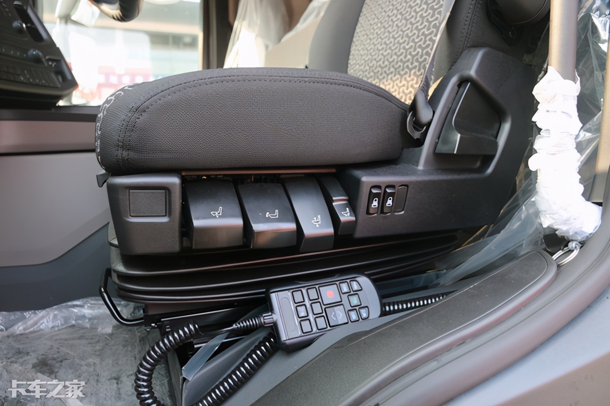 450匹马力的汽油车,450马力斯堪尼亚