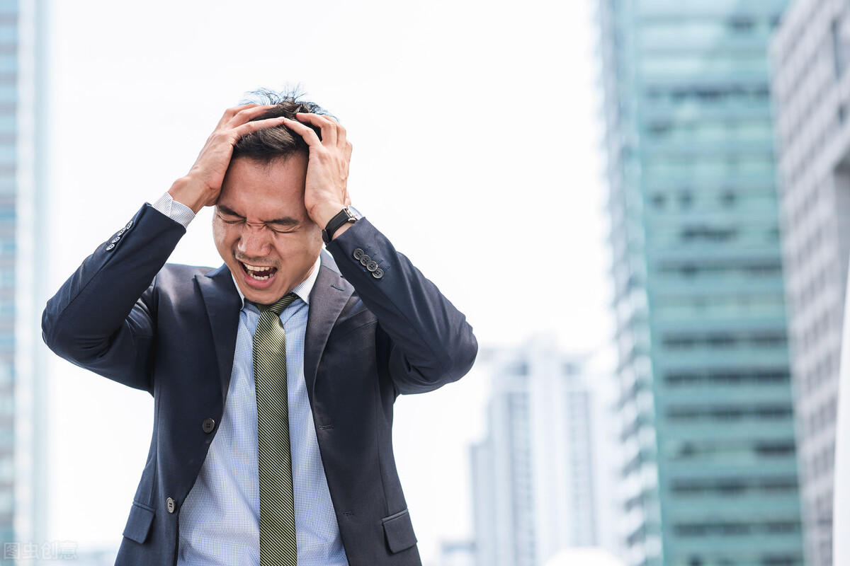 偏头痛副作用最小的药,被偏头痛折磨的吃不下睡不好