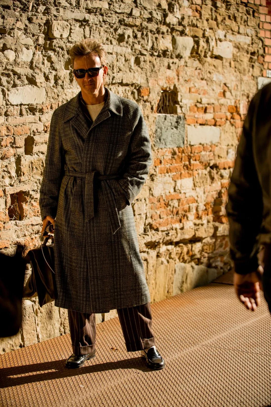 乐福鞋2024最新款简单大方,白鞋乐福款