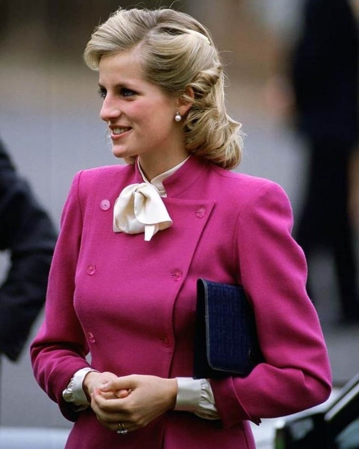 戴安娜王妃发型,戴安娜王妃短发