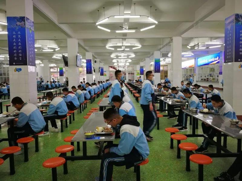 2020聊城三中高考600分以上的名单,聊城市三中学校怎么样