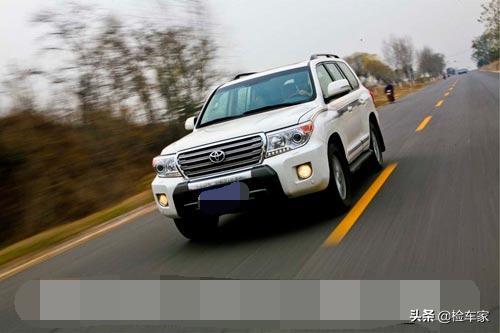 丰田兰德酷路泽手刹刹车位置,酷路泽28万左右的车