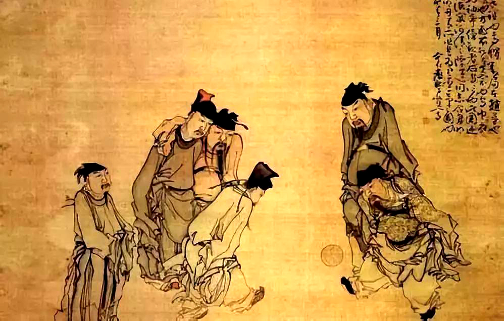 得知自己当皇帝那天，他正在自家的后院踢足球