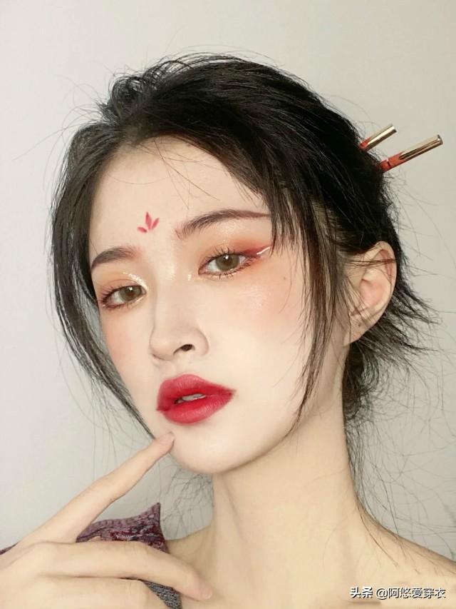 精致女人三要素,精致女人护肤穿搭