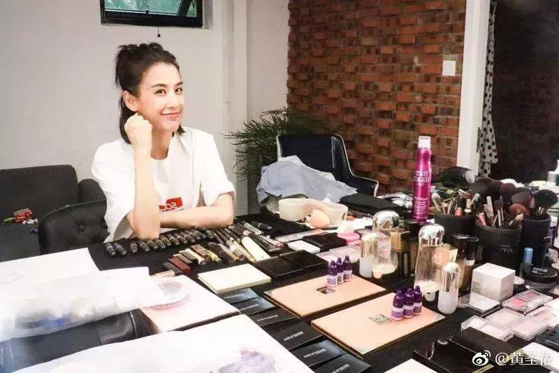 最近刷爆代购圈的DMT素颜滴！到底是什么？