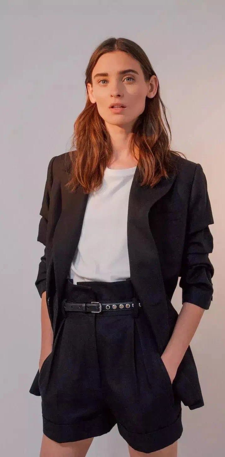 女t恤怎么穿才好看,女生一定要知道的t恤搭配技巧