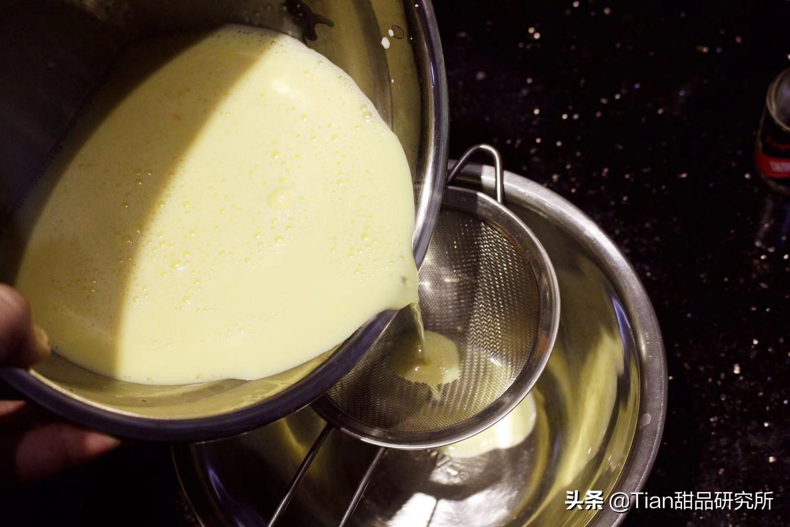 焦糖布丁做法超级简单不用烤箱的,不用烤箱也可以做的法式焦糖布丁