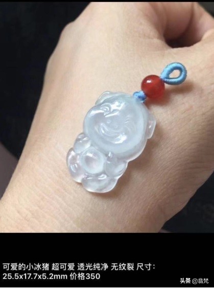 直播间有的翡翠镯子很透但便宜,有的翡翠很白