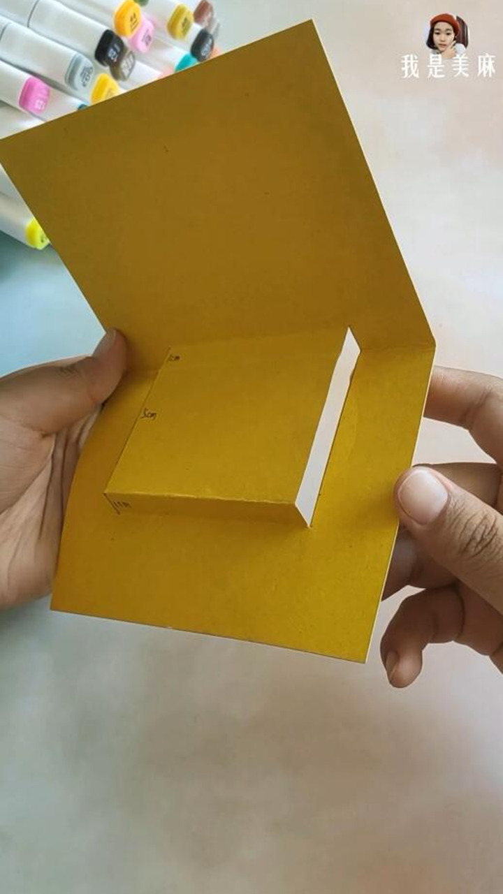 非常有创意的教师节立体贺卡，打开能看到黑板和讲台，做法很简单