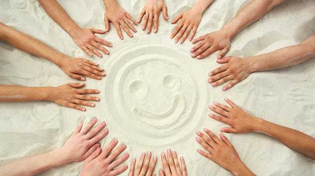 什么药膏能彻底把灰指甲治好,想治好灰指甲非要吃药吗