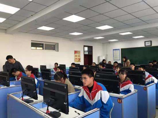 高二孩子怎么报名高考,是否该给孩子报名参加高考