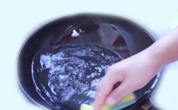 铁锅重新开锅的正确方法不粘锅,铁锅的正确开锅方法不粘锅