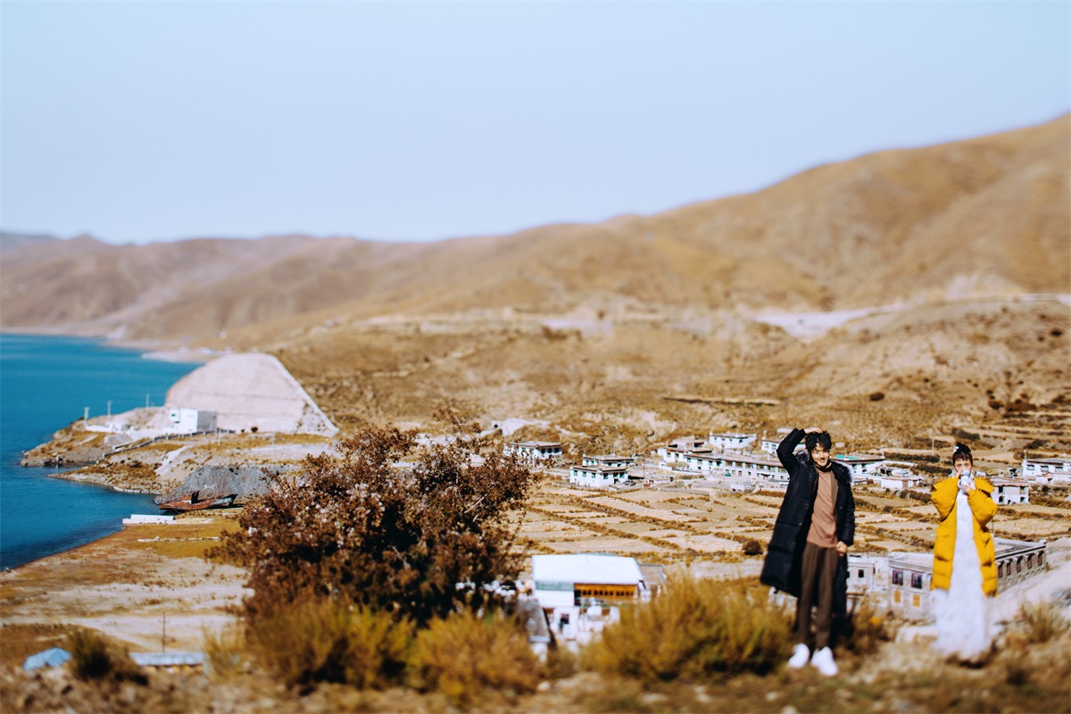 怎么在沙漠拍出仙气旅拍大片,高级感旅拍婚纱照拍摄经典推荐