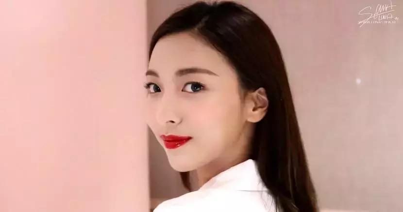 韩国娱乐圈博主,半个韩娱圈进行客串